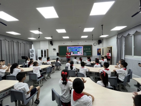 九龙坡区谢家湾街道：垃圾分类进课堂